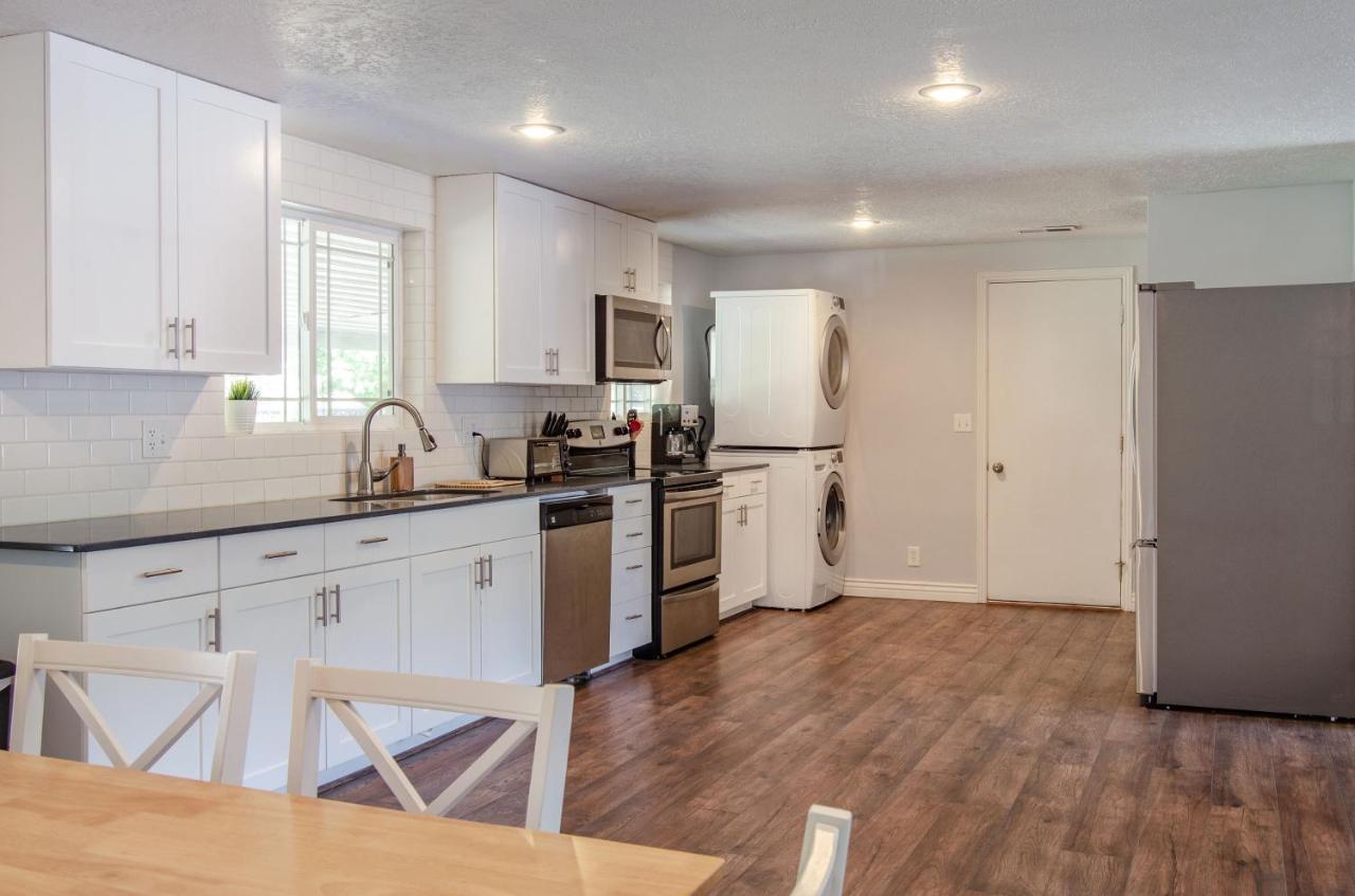 Never Stop Exploring- 3 Bedroom 2 Bath Home Of Duplex, Close To Zion, Bryce, And Brianhead 시더 시티 외부 사진